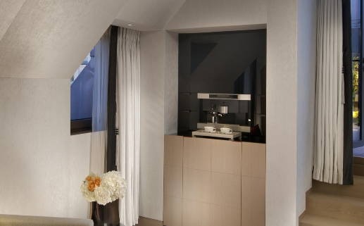 2026年08月18日装修吉日查询 是装修开工好日子吗